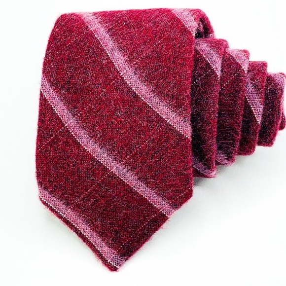 Michael Kors Tie 100% Silk Red Striped - Picture 2 of 6